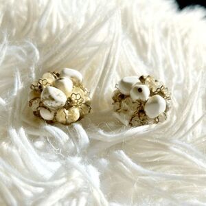 Vintage‎ clip on petite statement earrings gold rocks rounds 80s ornate jewelry